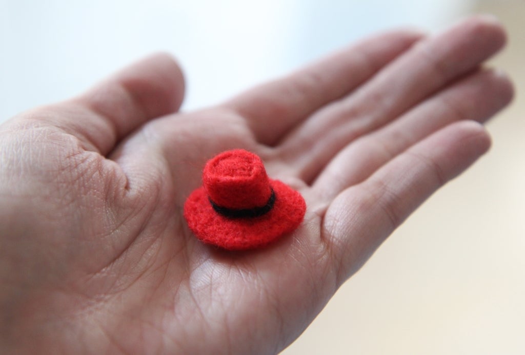 small red hat